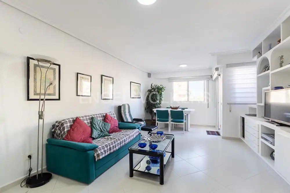 Wohnzimmer von Wohnung zum Verkauf in Valencia mit Heizung, Privatgarten und Terrasse