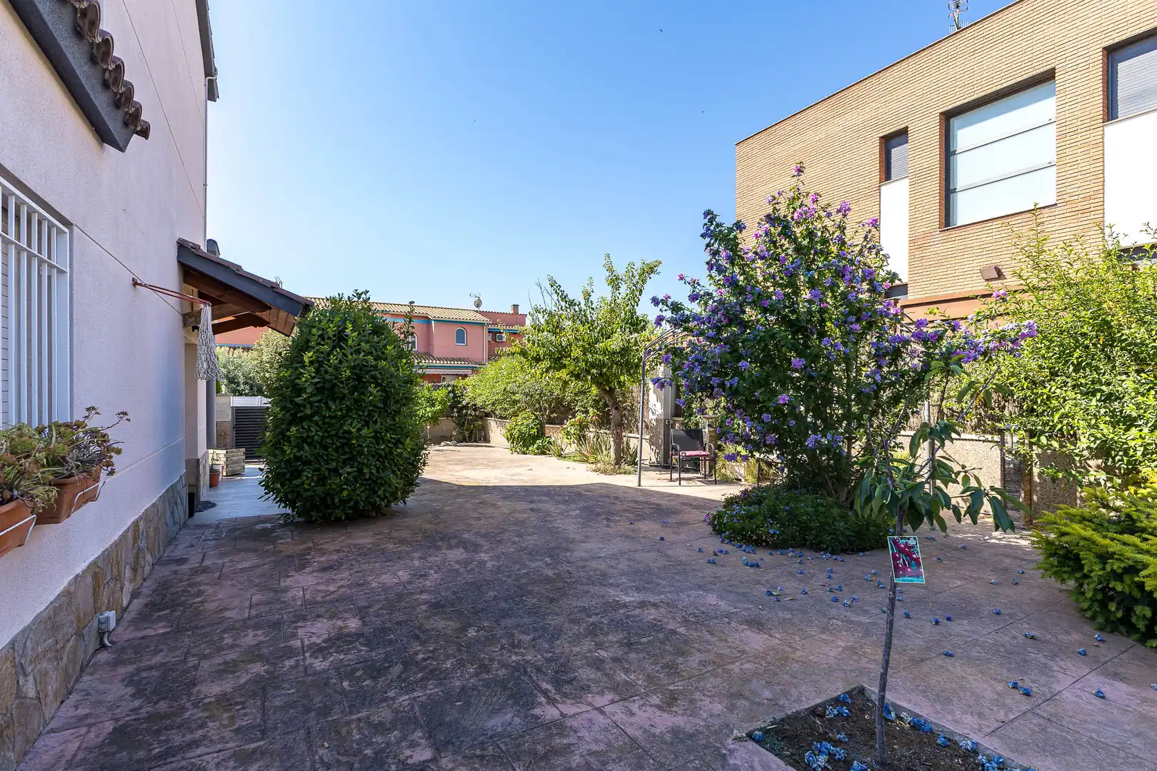Jardín de Casa o chalet en venta en Cubelles con Aire acondicionado, Calefacción y Jardín privado