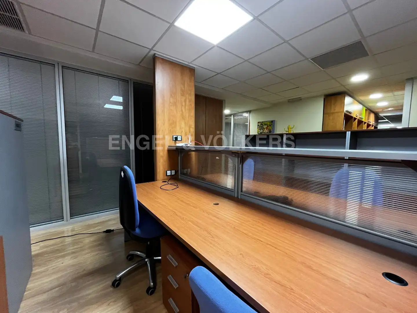 Oficina en venda en Barcelona amb Aire condicionat i Moblat