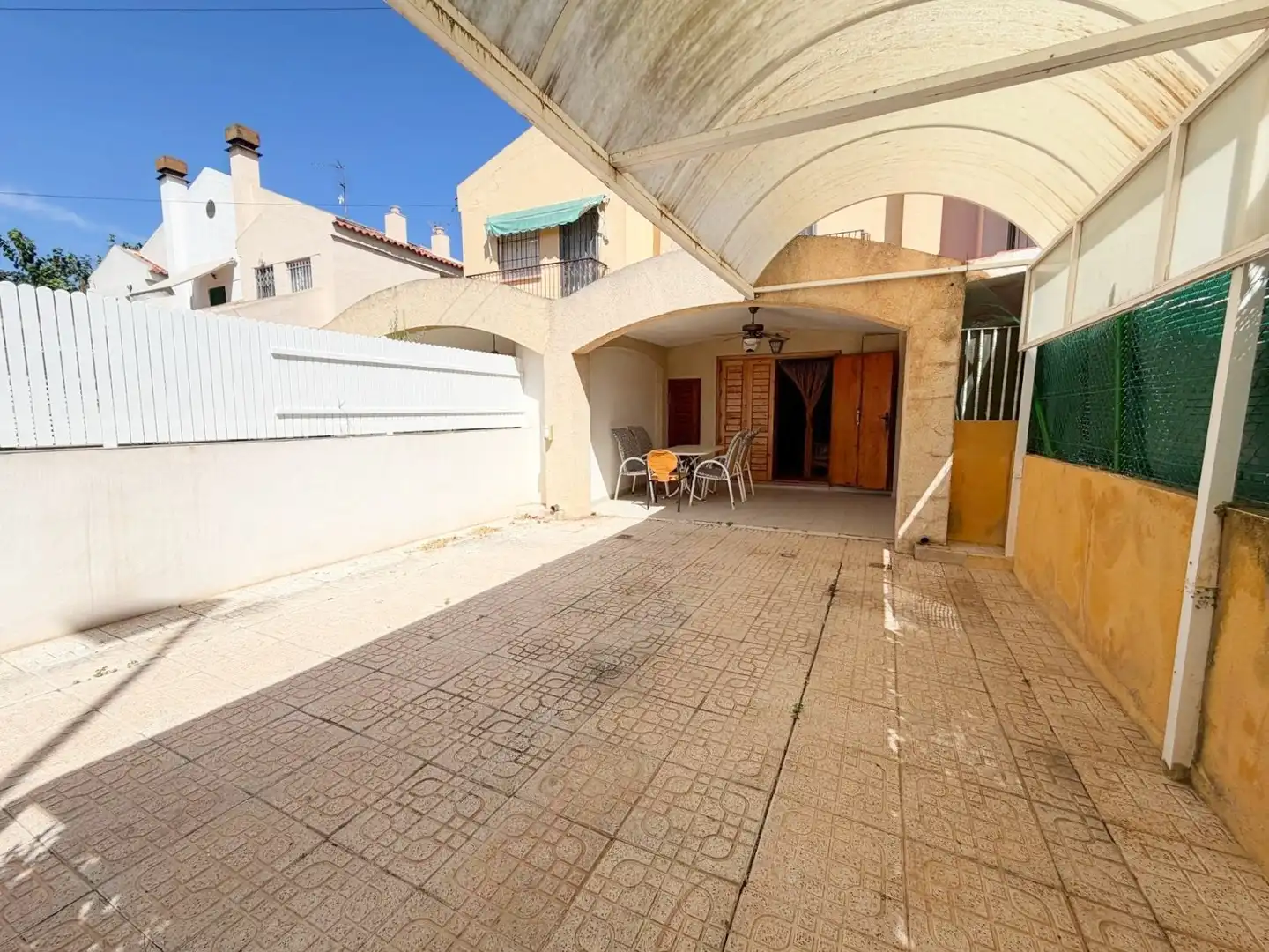 Vista exterior de Casa o xalet en venda en Los Alcázares amb Aire condicionat, Terrassa i Moblat