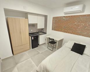 Study to rent in Lucero