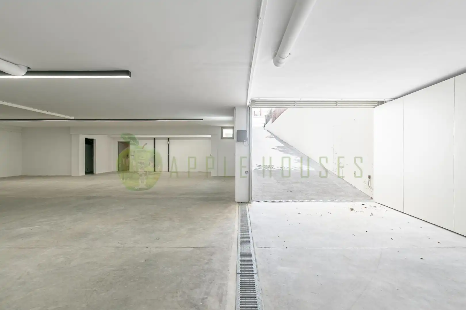 Casa amb piscina en venda a Carrer de Margarida Xirgu, imagen 63