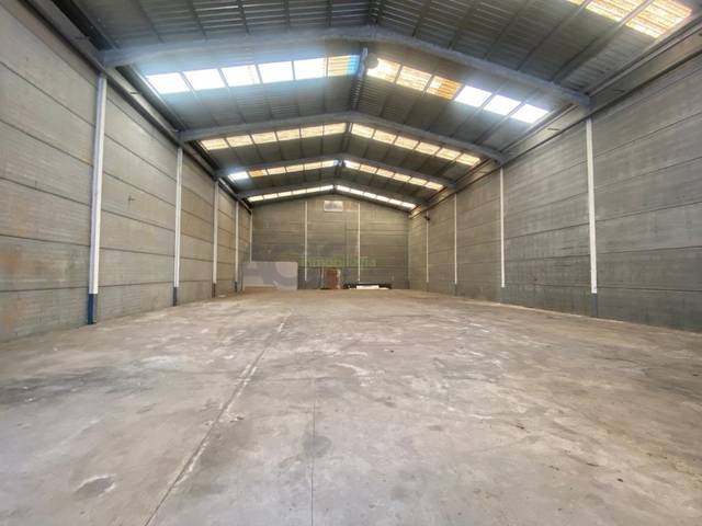 Nave industrial en Alquiler en Benimuslem