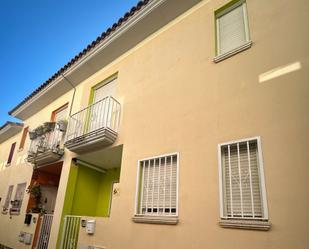 Exterior view of Single-family semi-detached for sale in Navalagamella  with Heating and Terrace