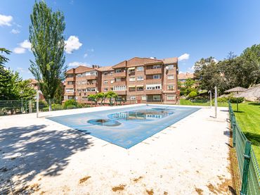 Pis amb piscina en venda a Calle Isla de Sálvora