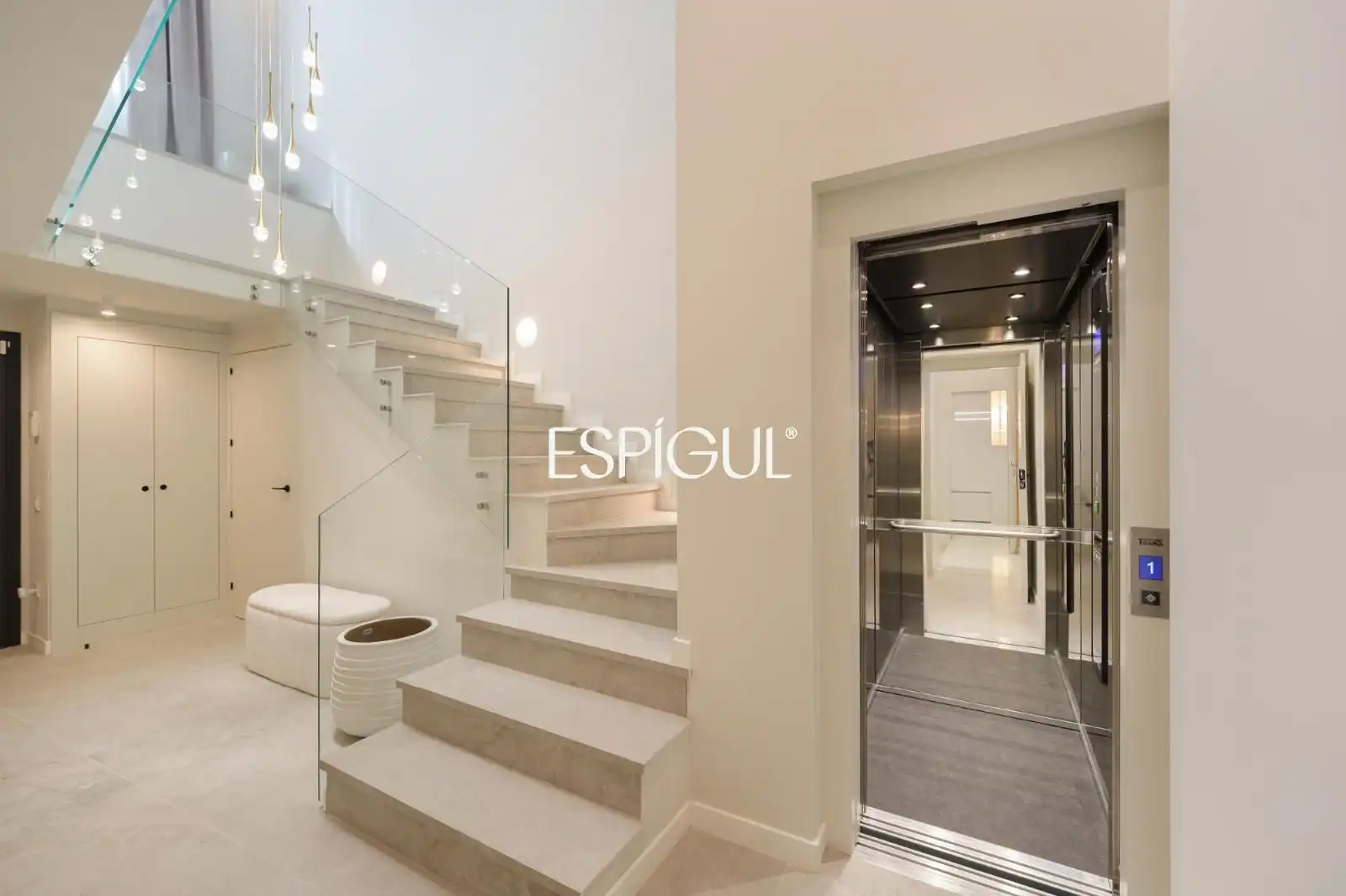 Casa adosada en venta en Calella con Aire acondicionado, Calefacción y Parquet