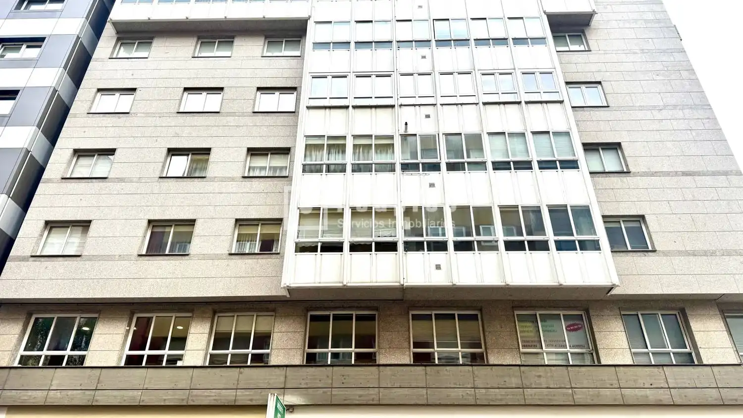 Vista exterior de Oficina en venda en A Coruña Capital  amb Calefacció