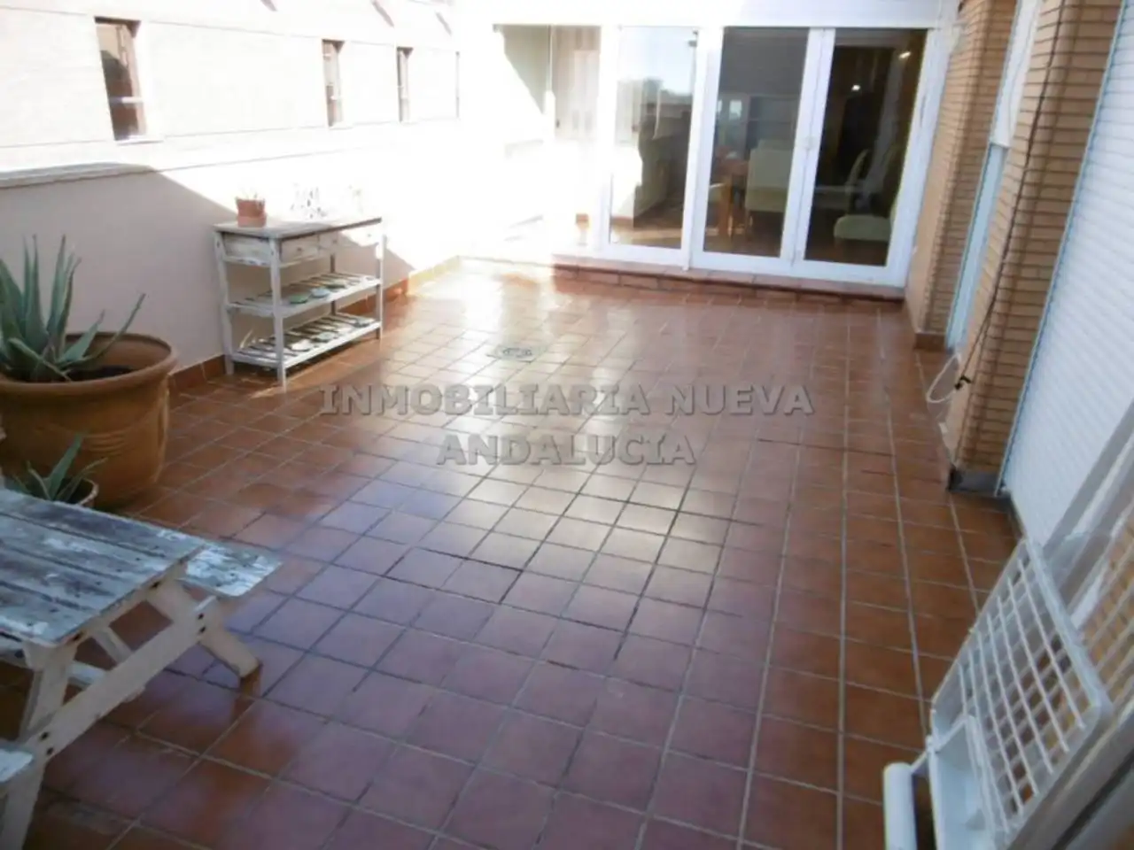 Terrasse von Dachboden zur Miete in Almería mit Heizung, Terrasse und Möbliert
