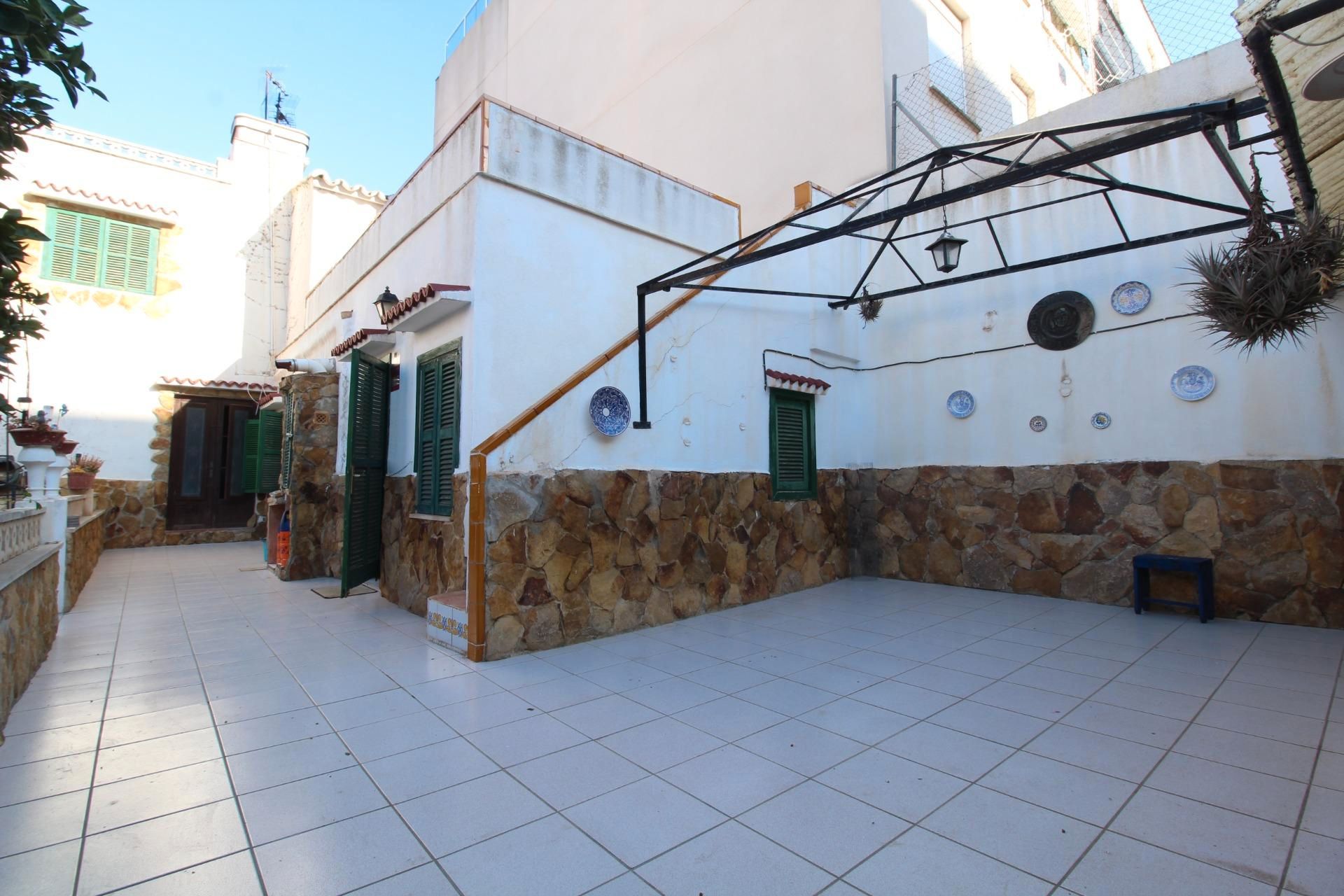 Exterior view of House or chalet for sale in  Palma de Mallorca  with Air Conditioner, Private garden and Terrace