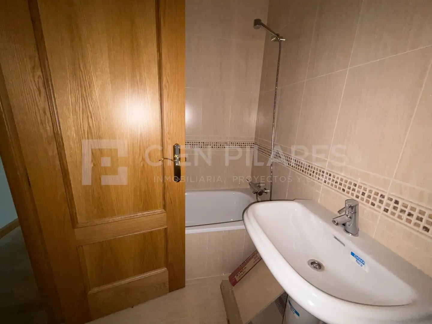 Bathroom of Flat for sale in Arnedo  with Heating and Storage room