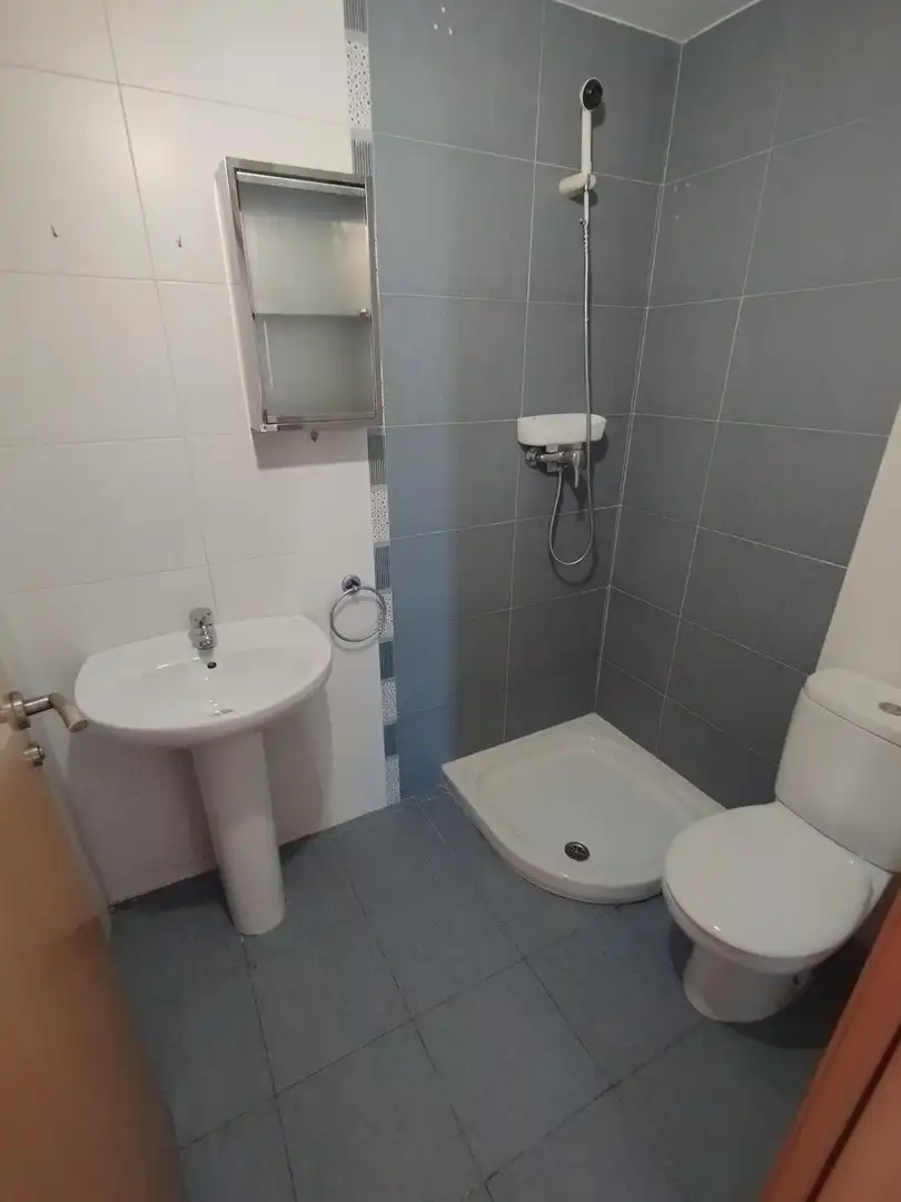 Bany de Pis en venda en Zaragoza amb Parquet