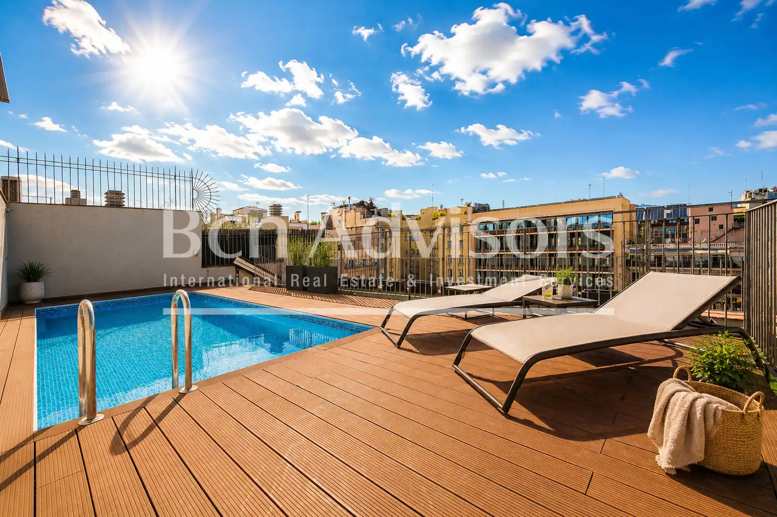 Appartamento con piscina in vendita a Carrer de Casp