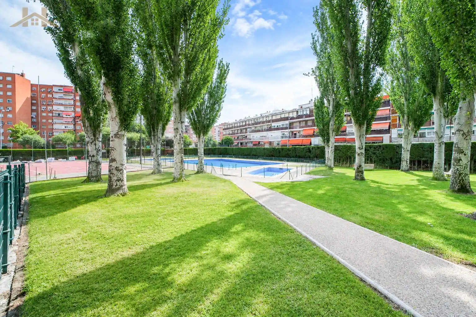 Schwimmbecken von Wohnung zum Verkauf in Fuenlabrada mit Heizung, Parkett und Terrasse