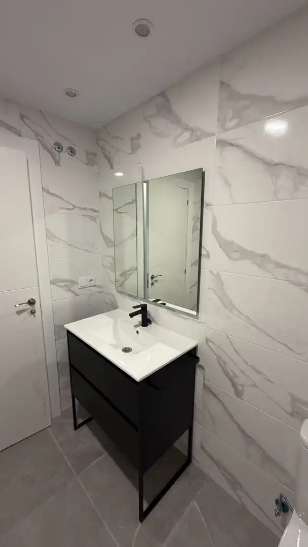 Bany de Apartament en venda en Valladolid amb Calefacció