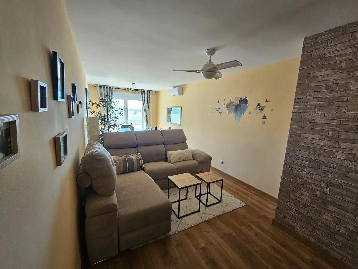 Living room of Flat for sale in Villanueva de la Cañada  with Air Conditioner and Heating