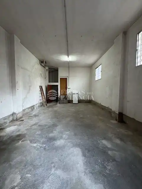 Garage for rent in Soneja