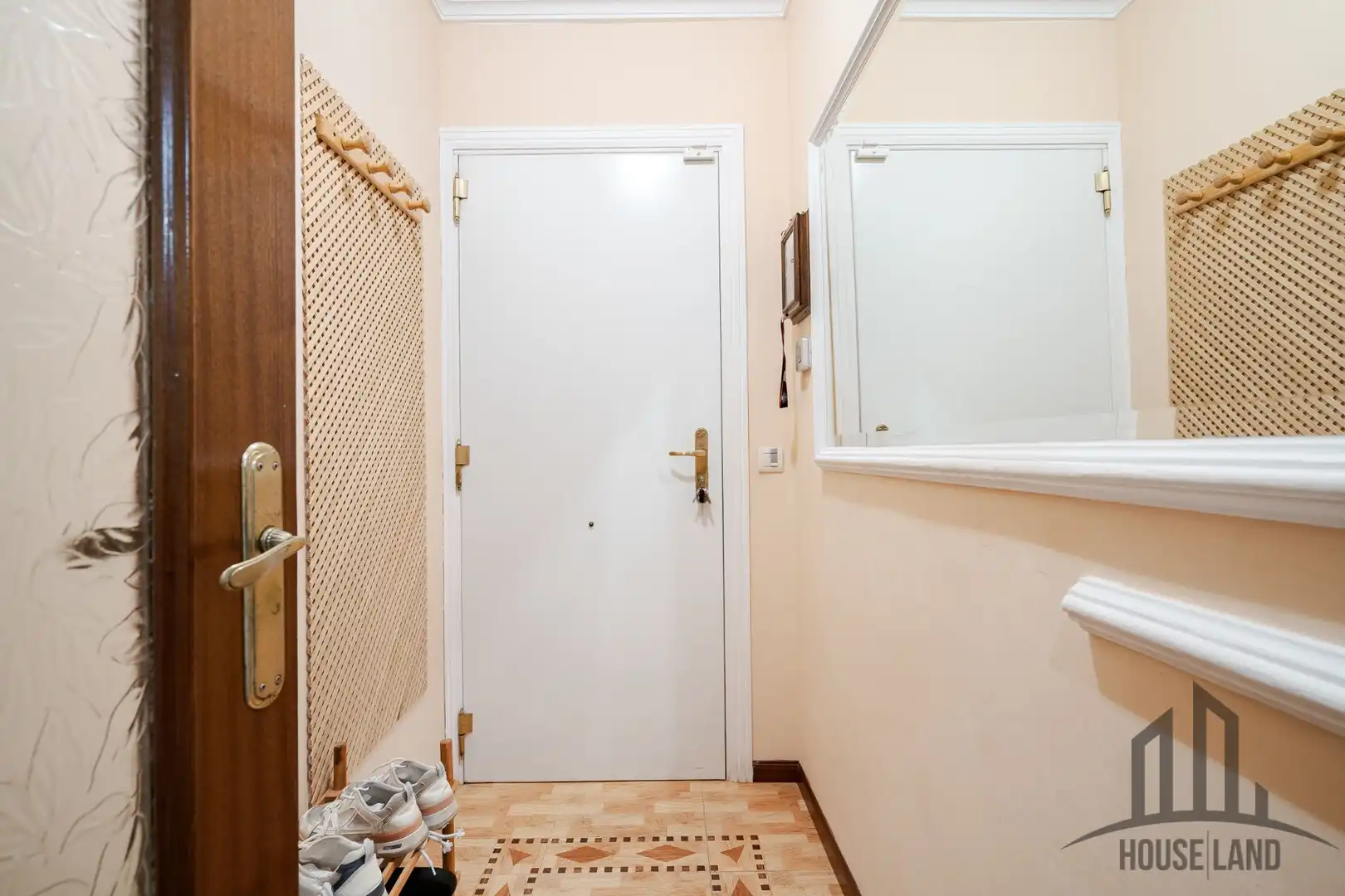 Houses for sale in Fuentenovilla  with Air Conditioner, Heating and Private garden
