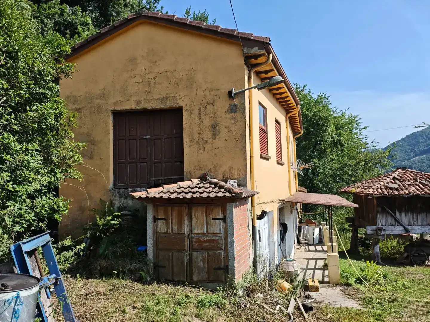 Vista exterior de Piso en venta en Laviana, Asturias