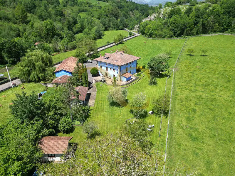 Jardín de Casa o chalet en venta en Cangas de Onís