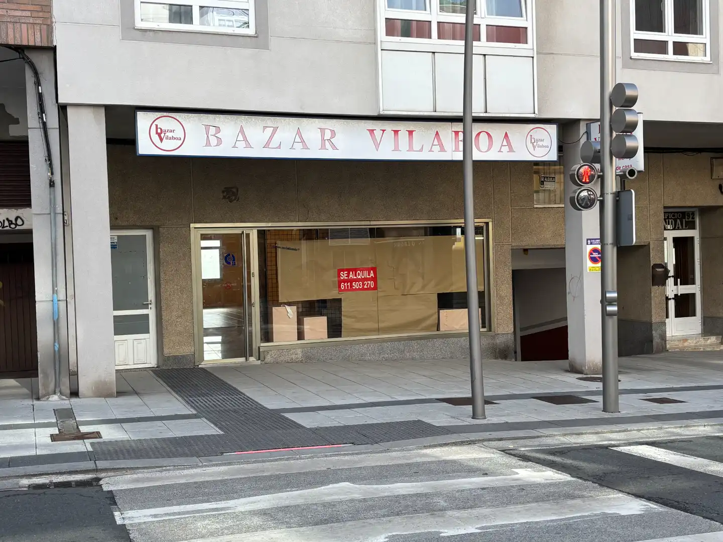 Local commercial à louer à Avenida Vilaboa 92