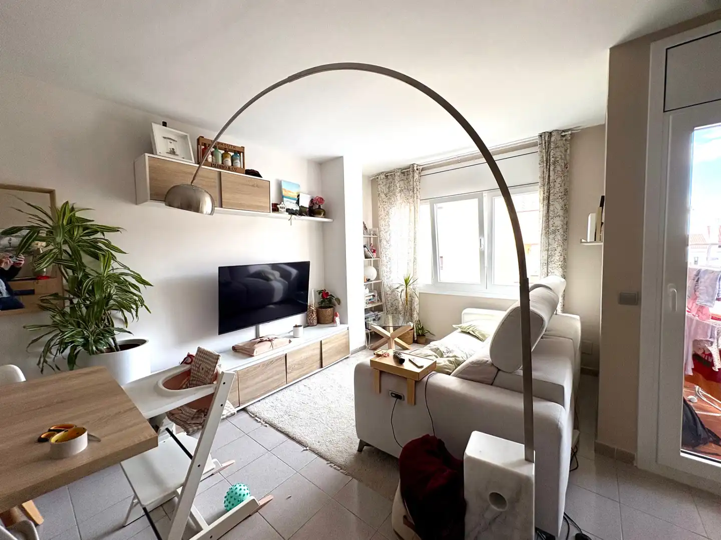 Sala de estar de Piso en venta en Vandellòs i l'Hospitalet de l'Infant con Aire acondicionado, Calefacción y Alarma