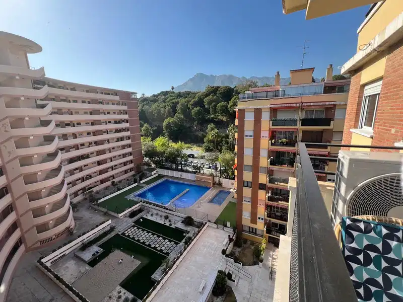 Vista exterior de Apartament de lloguer en Marbella amb Aire condicionat, Terrassa i Traster