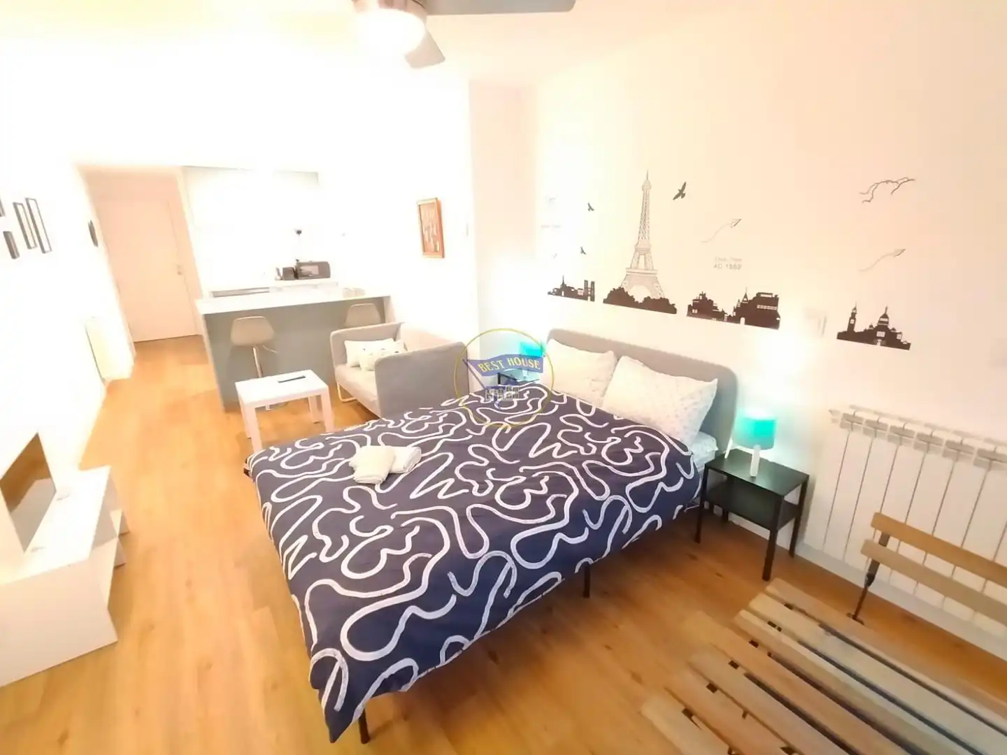 Estudio de alquiler en Calle URZAIZ, Casablanca - Calvario