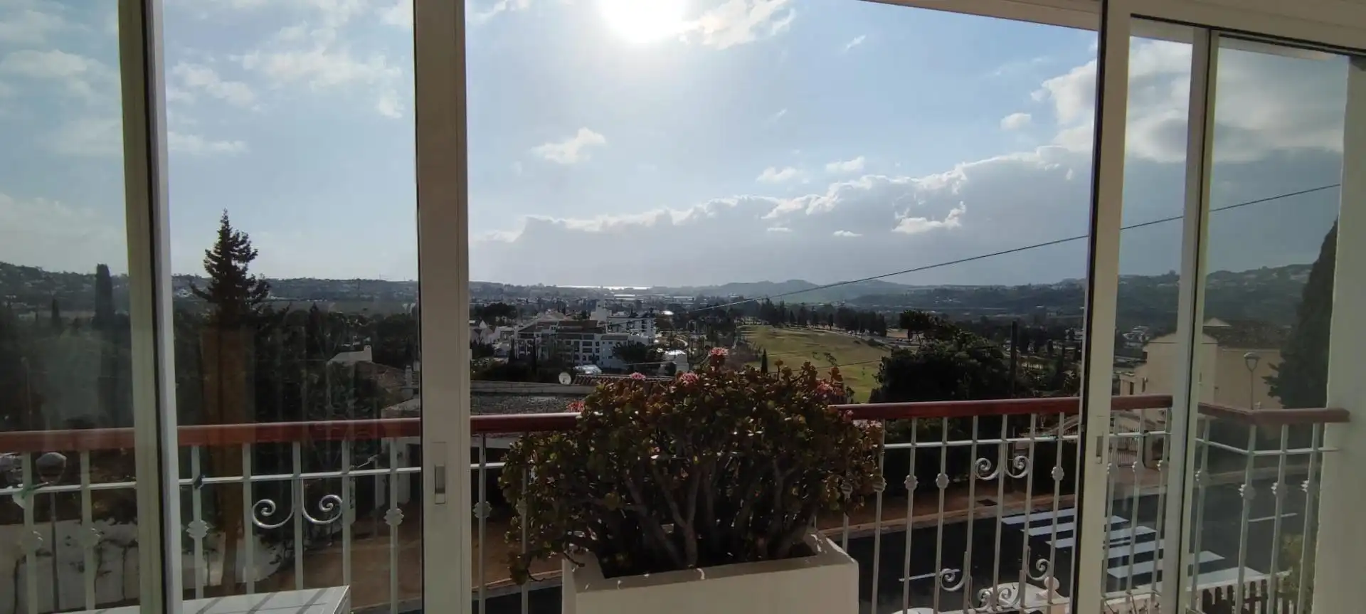 Vista exterior de Casa adosada en venta en Mijas con Aire acondicionado, Terraza y Balcón