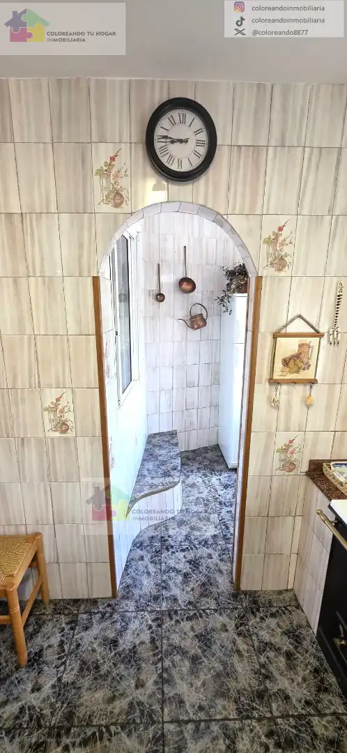 Bany de Casa o xalet en venda en La Pola de Gordón  amb Calefacció, Jardí privat i Parquet
