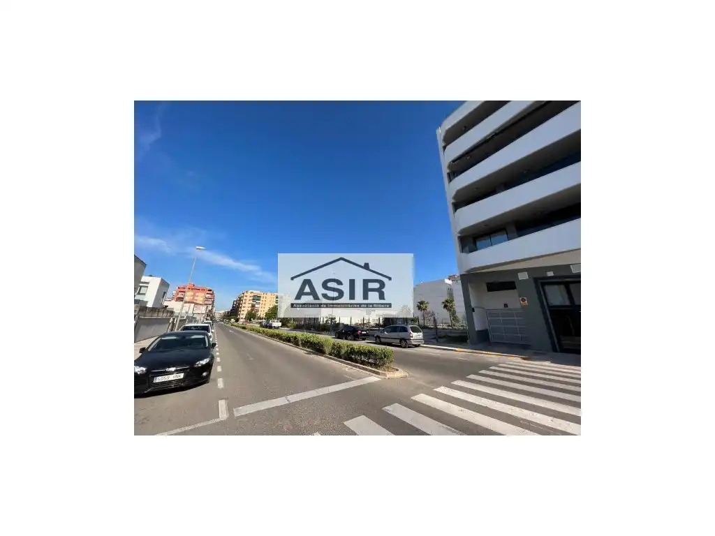 Local comercial de lloguer a Calle Vicent Pelufo Corts, imagen 2
