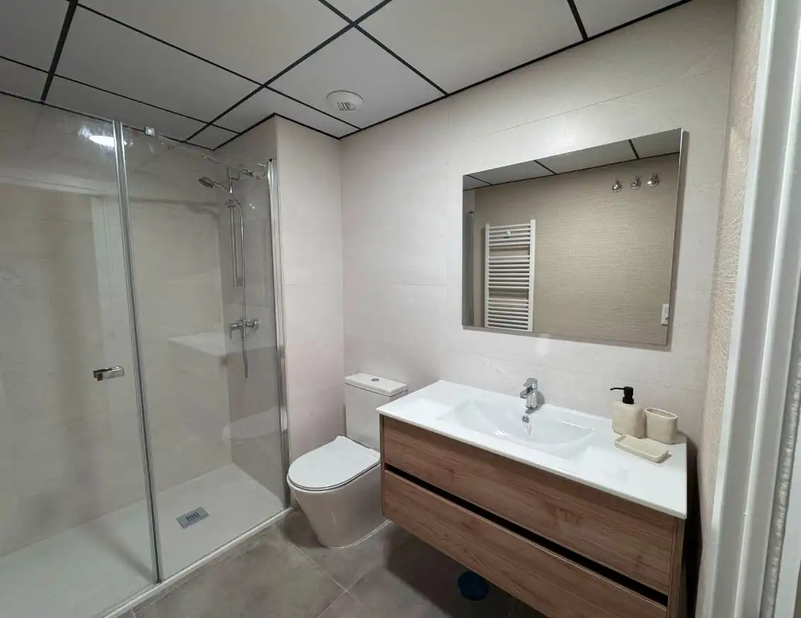 Apartment with lift to rent in Avenida Elvas, imagen 6