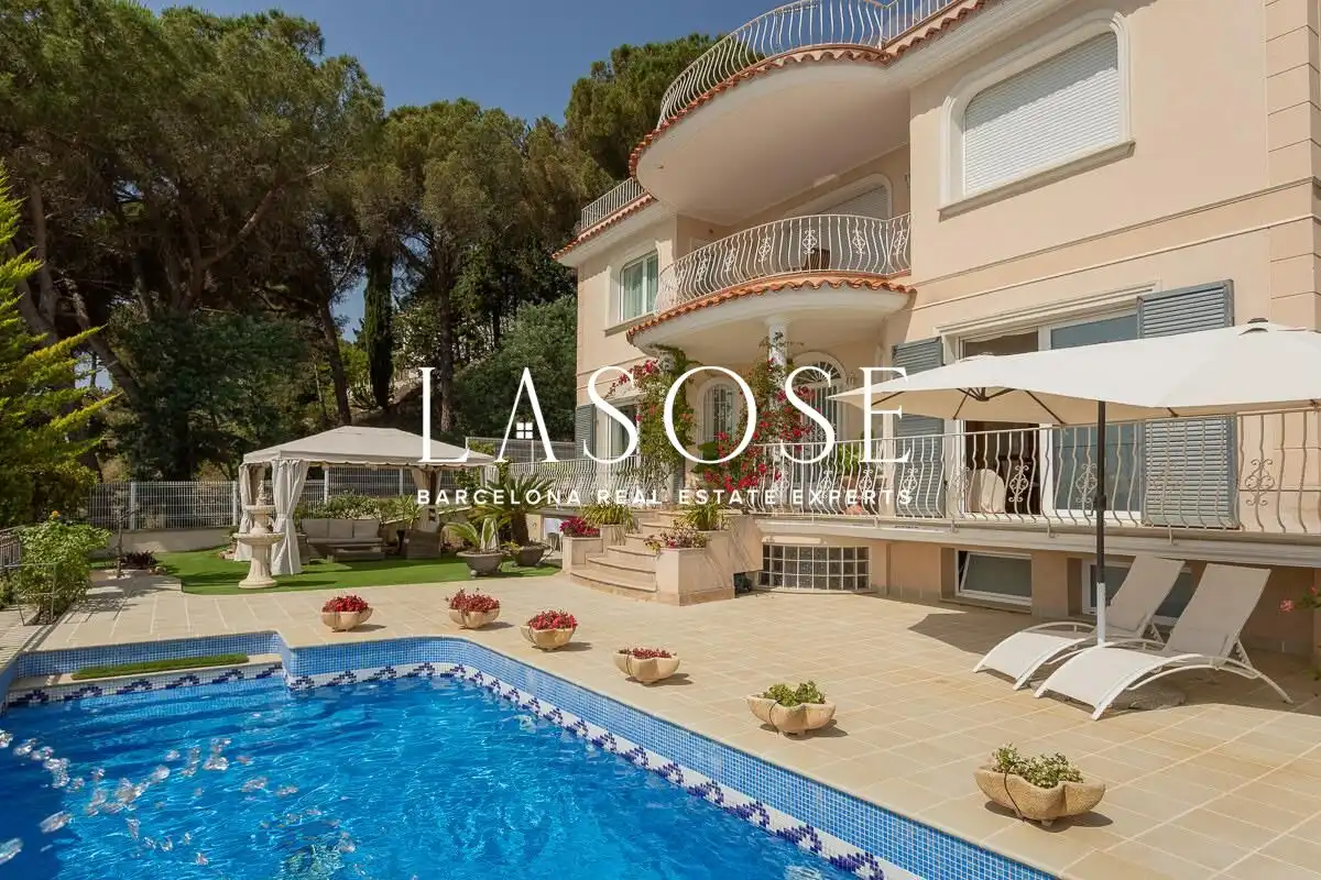 Garden of Houses for sale in Arenys de Munt  with Air Conditioner, Private garden and Terrace
