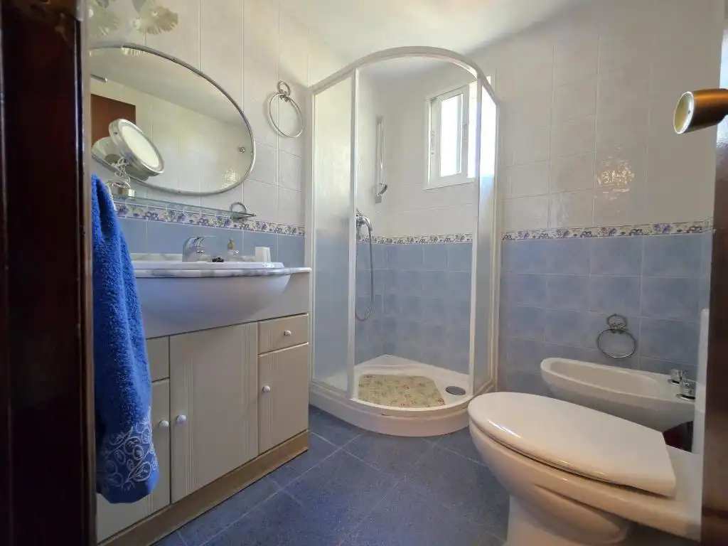 Badezimmer von Dachboden zum Verkauf in Málaga mit Terrasse