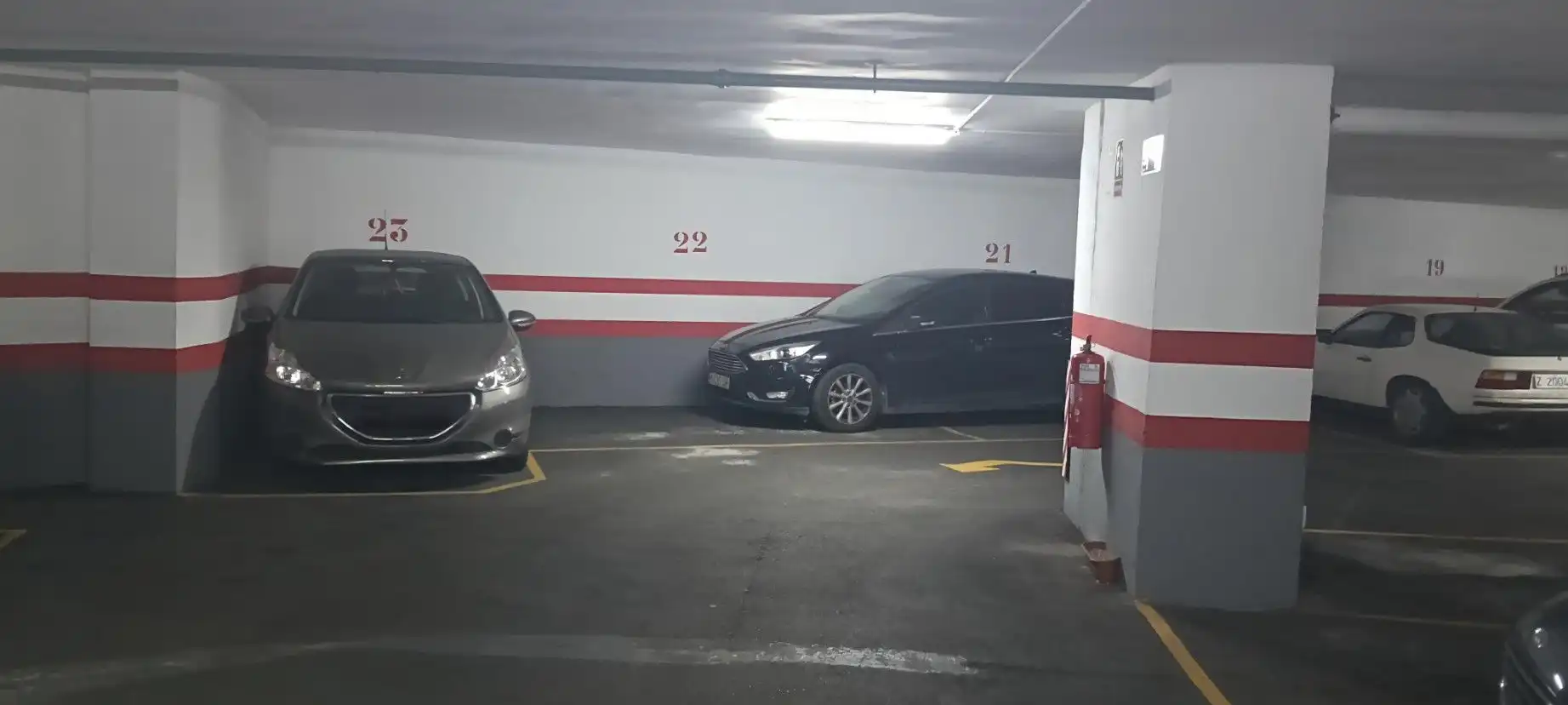 Parkplatz von Garage zum Verkauf in Zaragoza