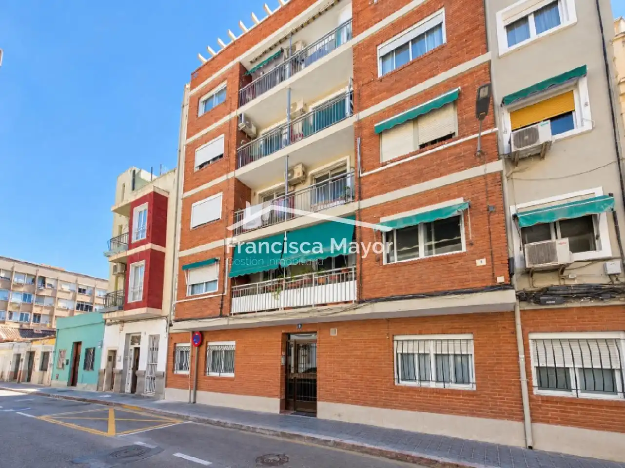 Penthouse with lift for sale in calle de Josep Ballester, imagen 4