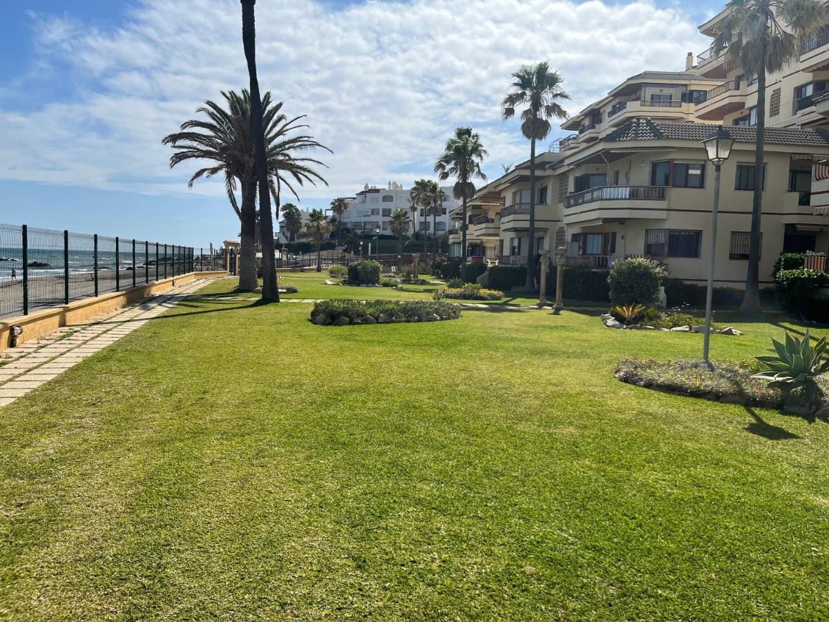 Jardí de Apartament de lloguer en Mijas amb Aire condicionat, Terrassa i Moblat
