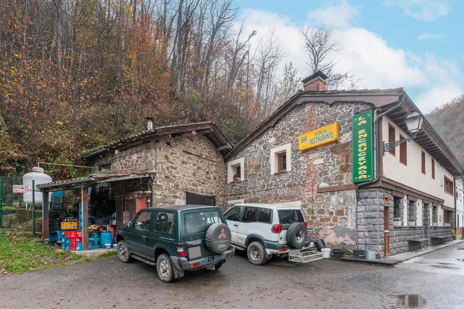 Vista exterior de Casa o chalet en venta en Caso con Calefacción, Jardín privado y Terraza