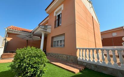 Vista exterior de Casa o xalet en venda en Nambroca amb Aire condicionat i Calefacció