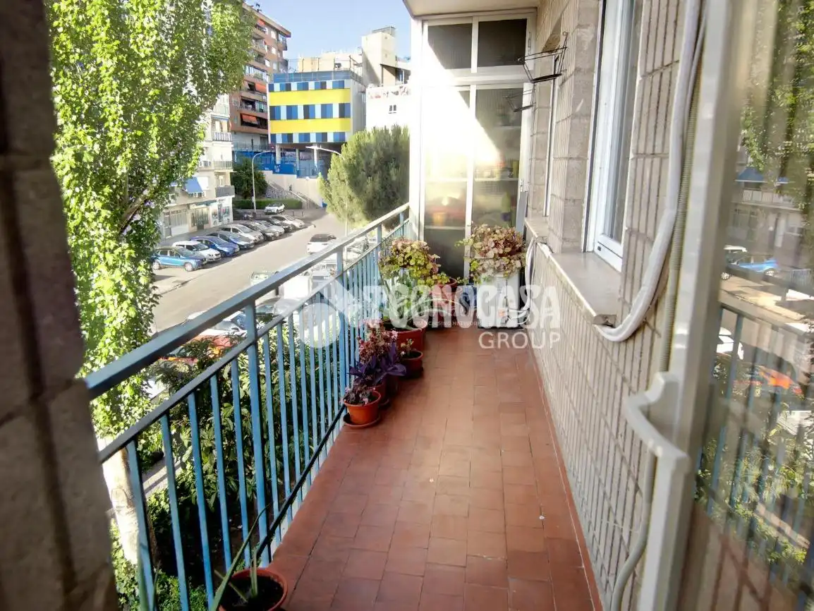 Terrassa de Pis en venda en Madrid amb Calefacció i Terrassa