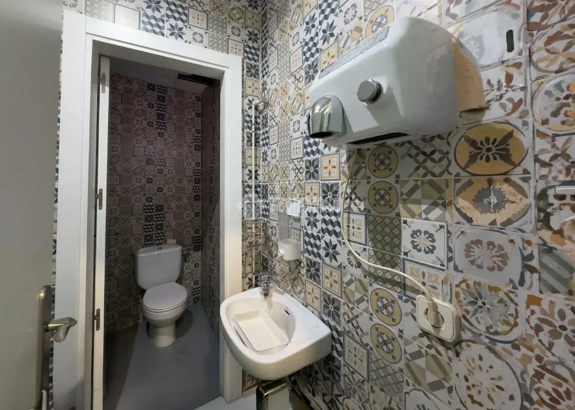 Badezimmer von Gebäude zur Miete in Alcalá de Henares