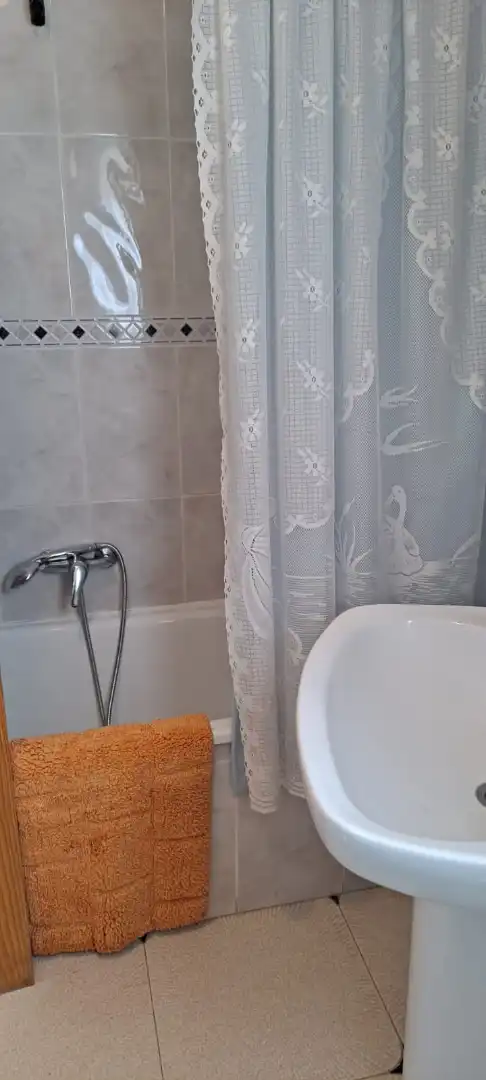 Baño de Casa o chalet en venta en Enguídanos con Amueblado, Horno y Lavadora