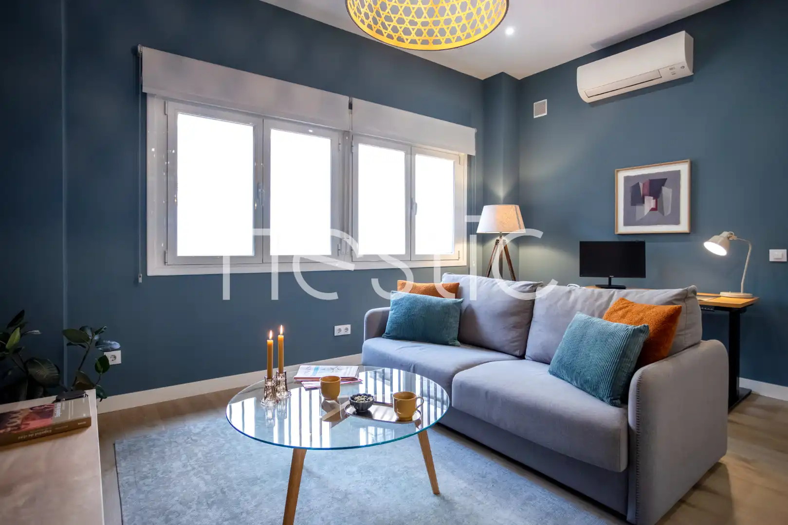 Sala de estar de Apartamento de alquiler en Madrid con Aire acondicionado, Calefacción y Amueblado