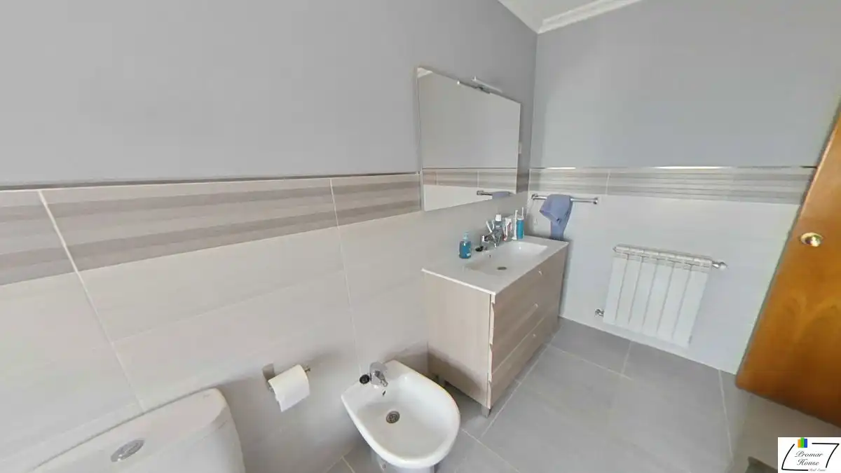 Baño de Casa o chalet en venta en Muñogrande con Calefacción, Jardín privado y Trastero