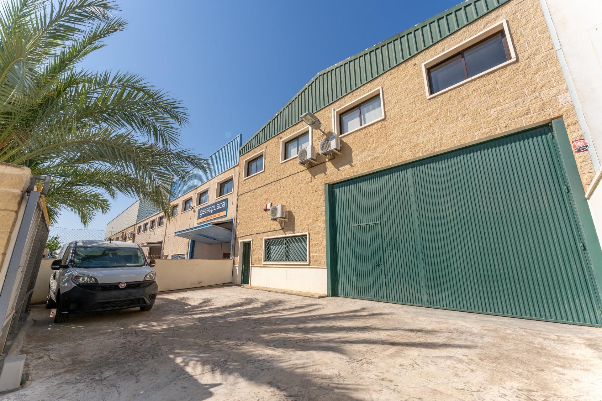 Exterior view of Industrial buildings for sale in Aspe