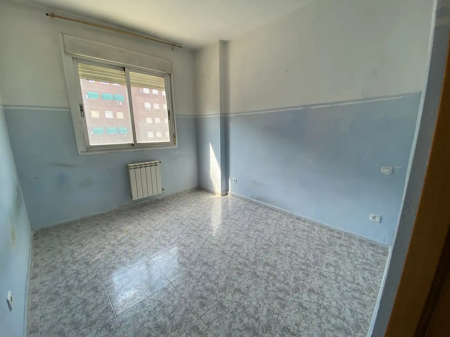 Bedroom of Flat for sale in Fuenlabrada  with Air Conditioner, Heating and Balcony