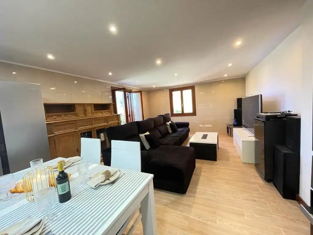 Sala de estar de Finca rústica en venta en Amezketa con Calefacción, Jardín privado y Terraza