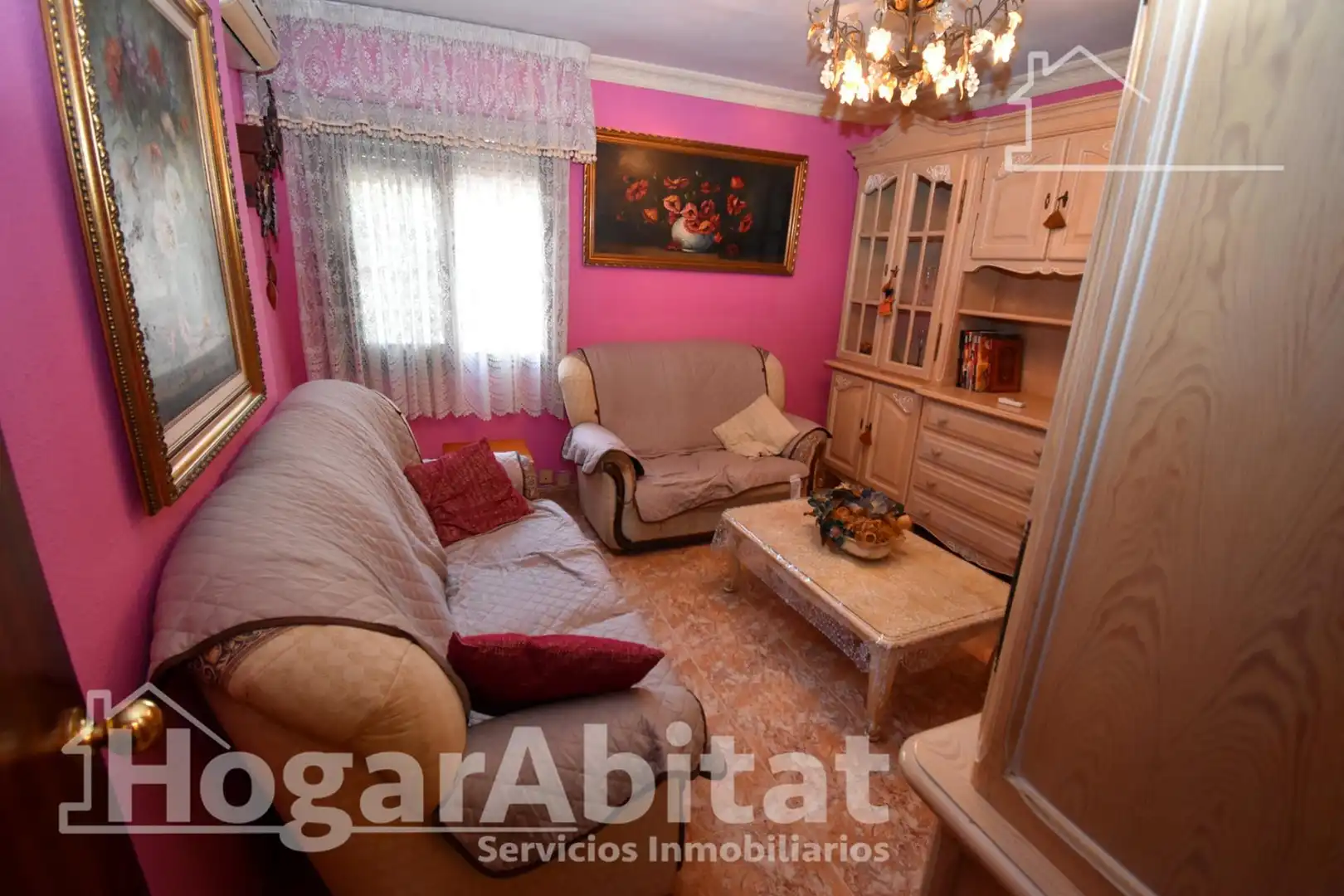 Sala de estar de Piso en venta en Castellón de la Plana / Castelló de la Plana con Aire acondicionado, Calefacción y Amueblado