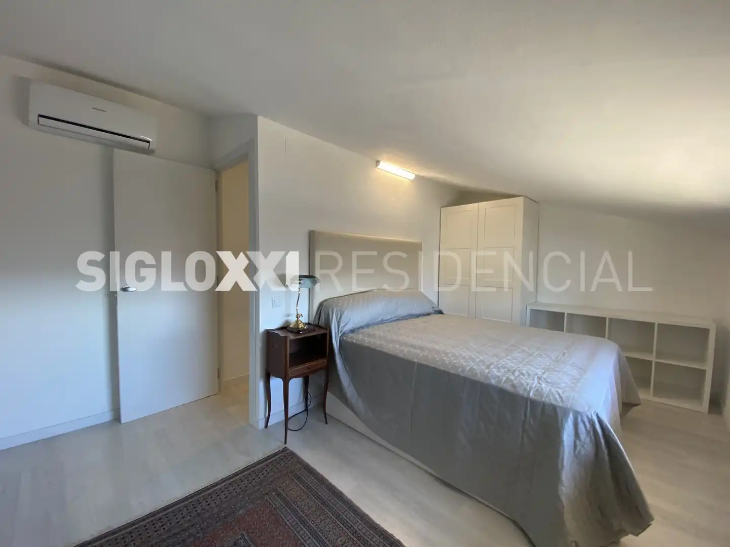 Schlafzimmer von Maisonette zum Verkauf in Barcelona mit Klimaanlage, Heizung und Möbliert