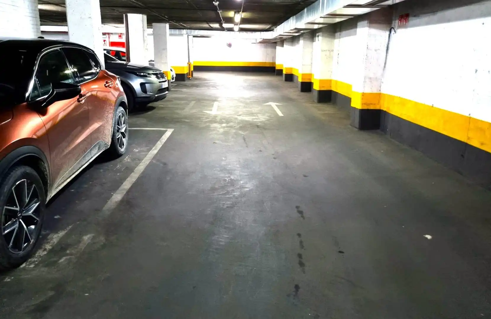 Einzelparkplatz zum Verkauf in Paseo de San Francisco de Sales, imagen 4