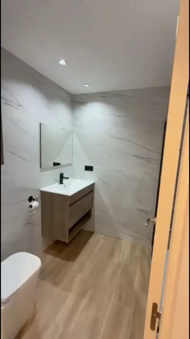 Bathroom of Flat for rent in Córdoba  with Air Conditioner, Heating and Furnished